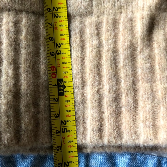 Banana Republic Merino boyfriend cardigan w/ fur - Picture 10 of 10